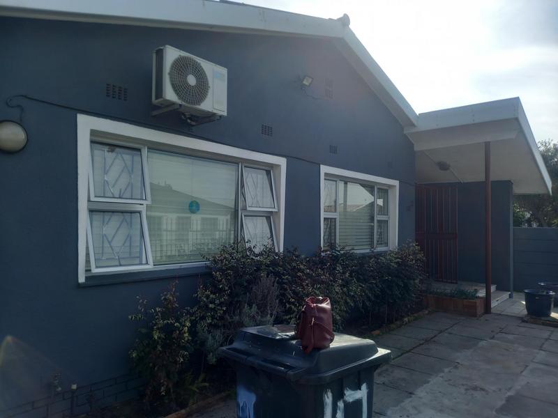 4 Bedroom Property for Sale in Townsend Estate Western Cape